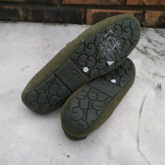 UGG Boylan Sheepskin Olive Green Men\'s Loafers Slippers Shoes main image 4